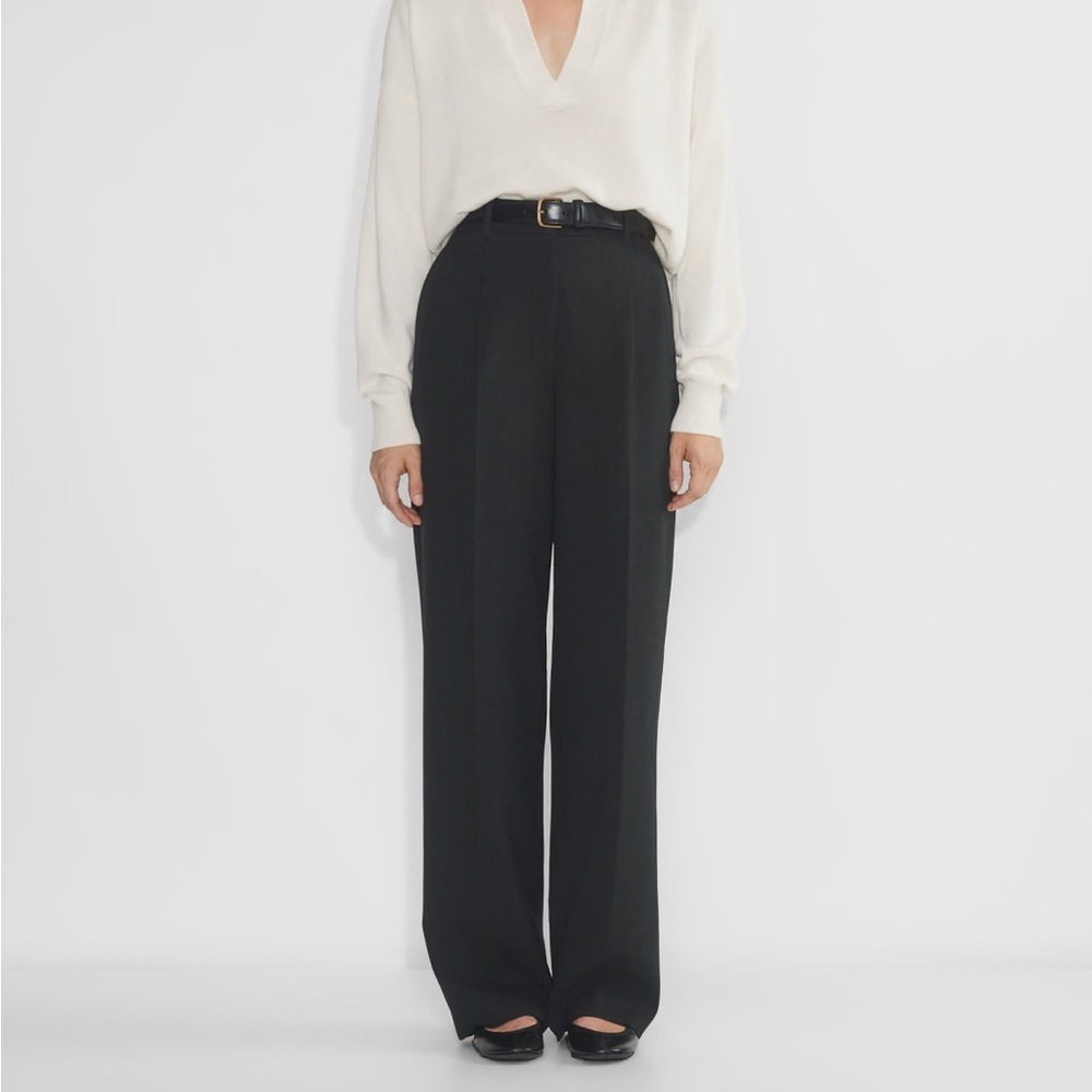 Aritzia Effortless Pants